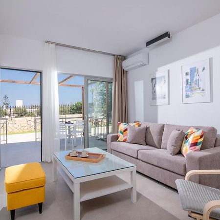 Ariadni Suites Karteros Exteriör bild