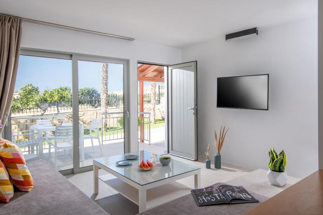 Ariadni Suites Karteros Exteriör bild