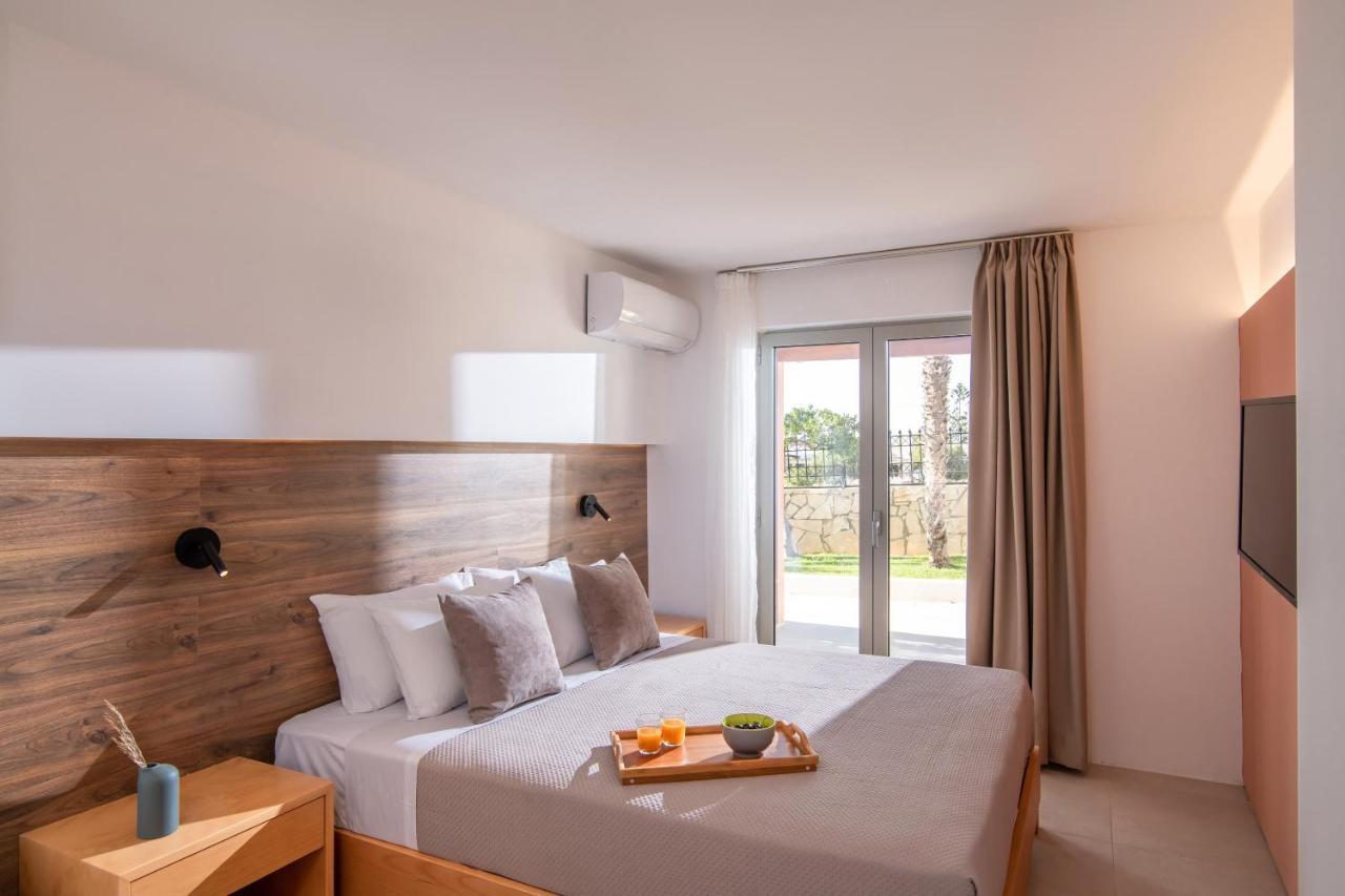 Ariadni Suites Karteros Exteriör bild