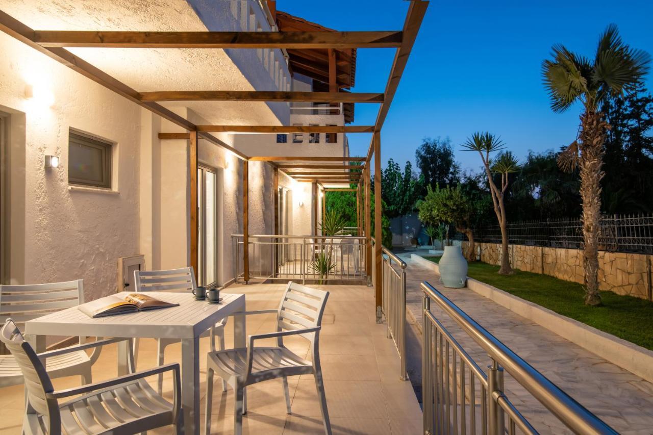 Ariadni Suites Karteros Exteriör bild
