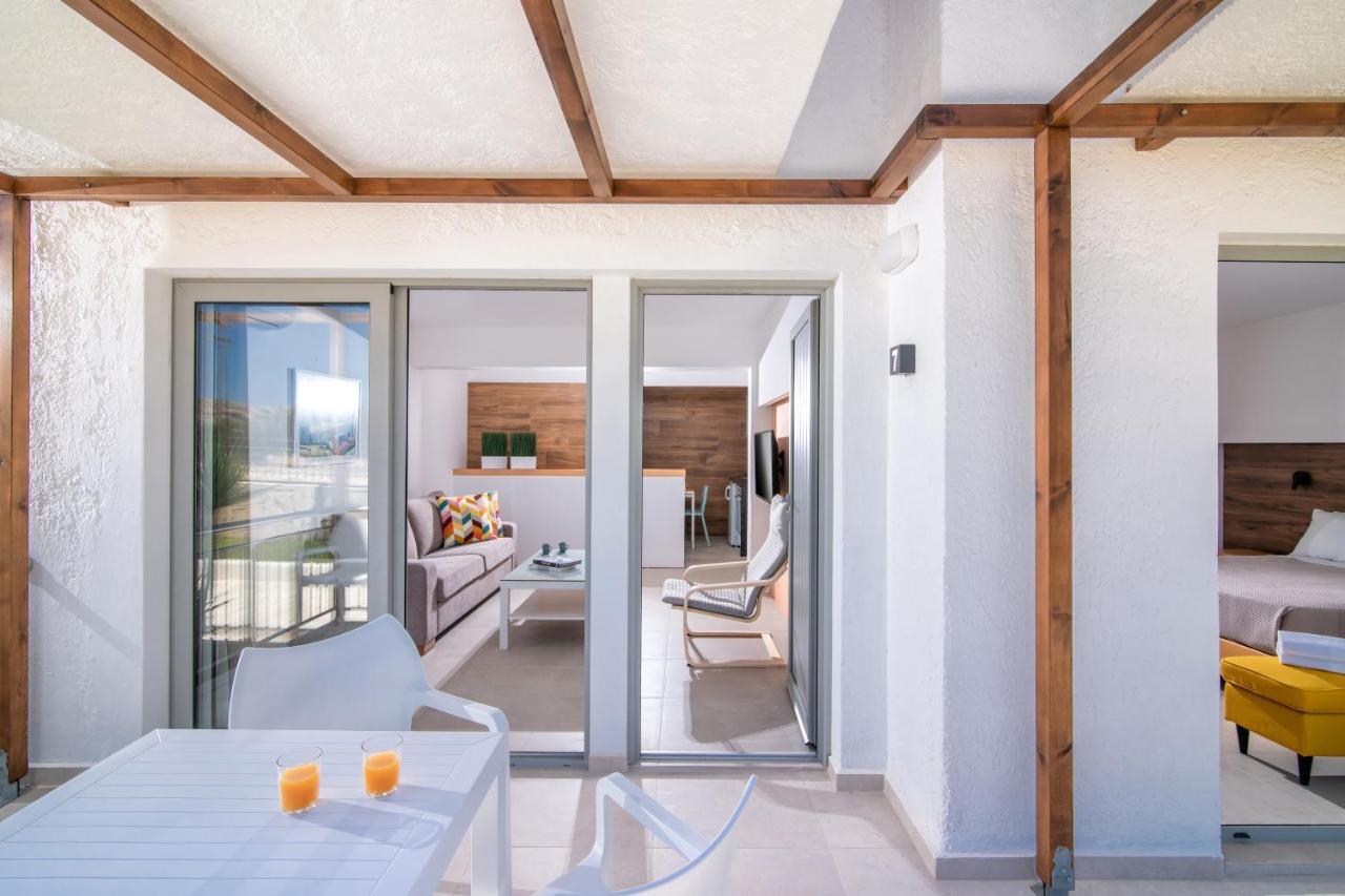Ariadni Suites Karteros Exteriör bild